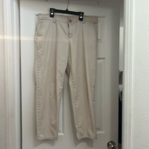 Liz Claiborne off white pants khakis